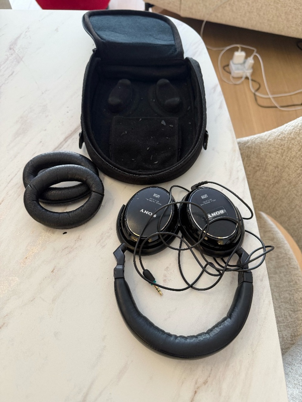 Sony MDR-NC500D Digital Noise-Canceling Headphones with Case